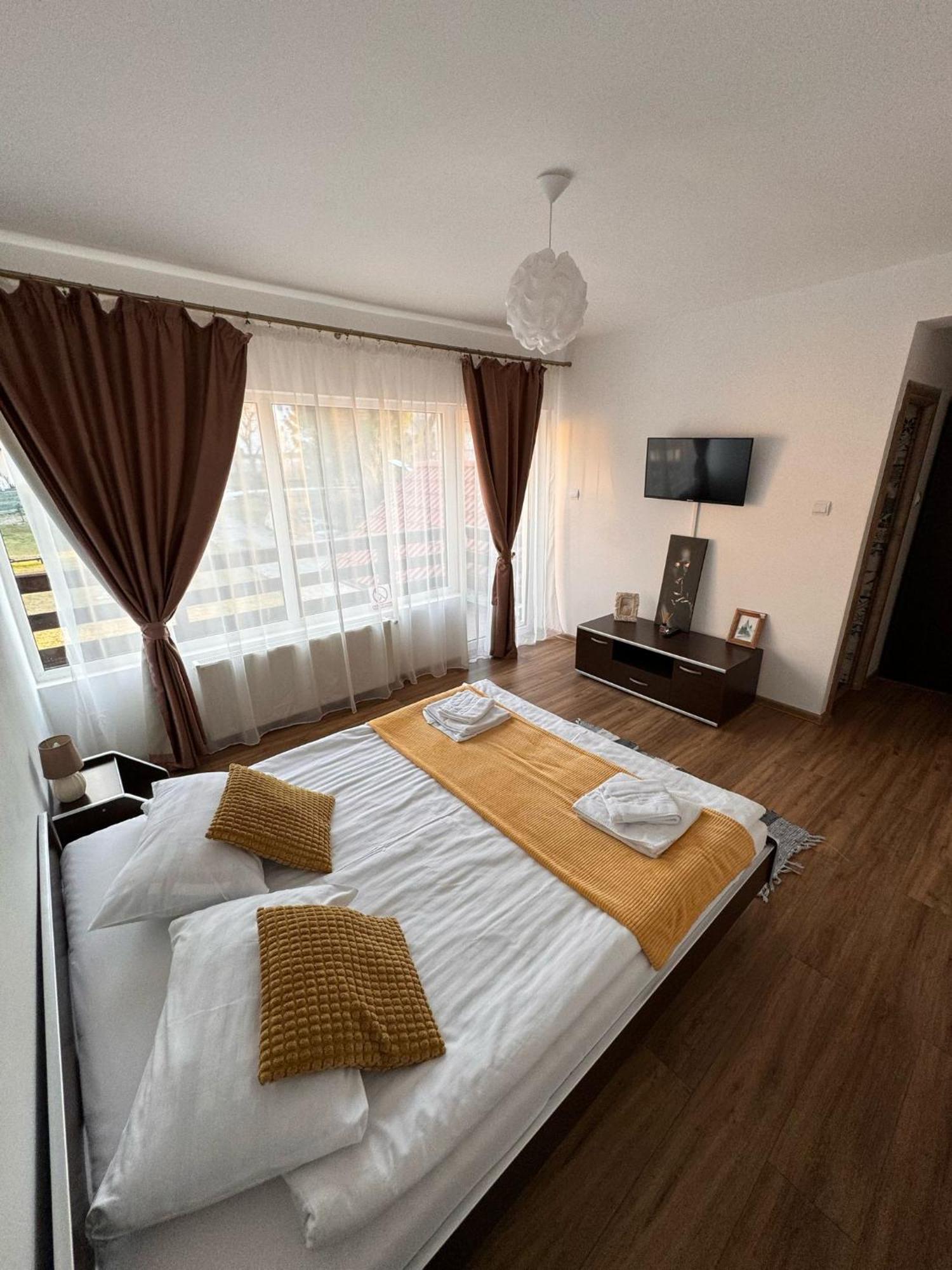 Vila Vibrant Бран Екстериор снимка